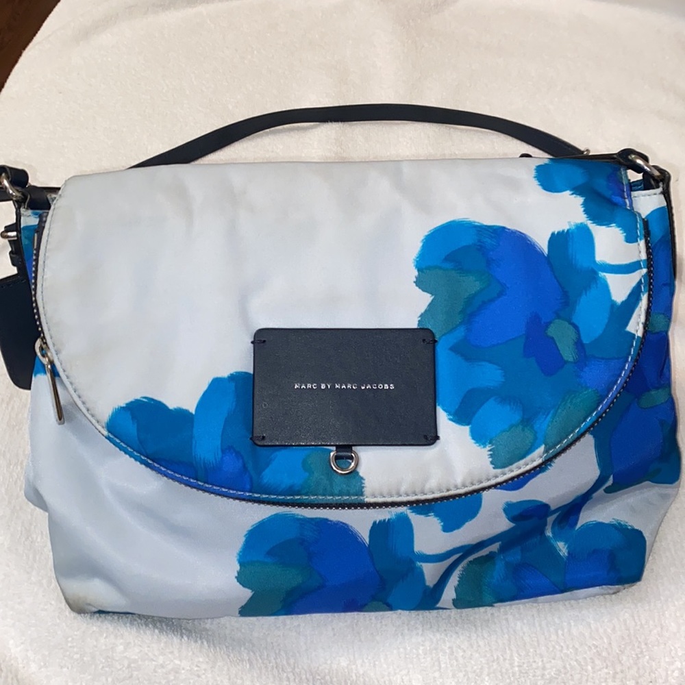 Marc jacobs floral crossbody purse